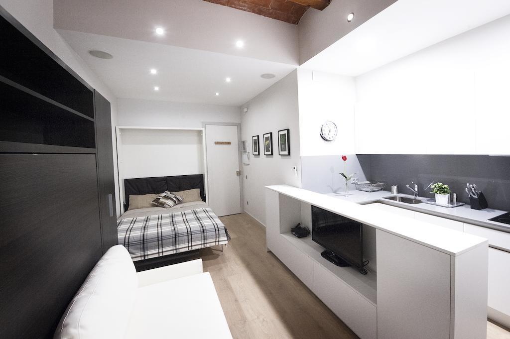 True Design In Heart Of Noble Bcn Apartment Barcelona Room photo